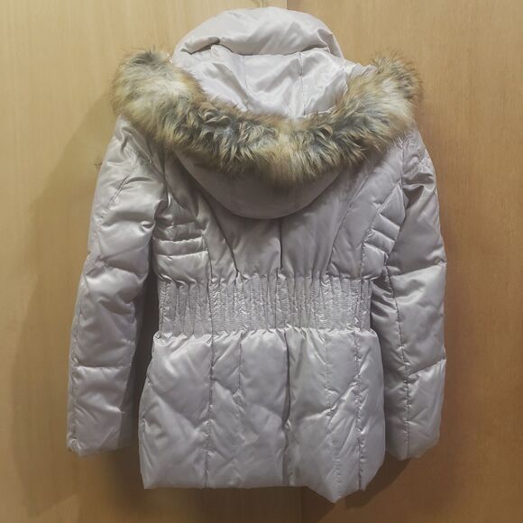 Laundry by Shelli Segal women's stretch quilted puffer jacket w faux fur hood
Sm - Picture 2 of 8